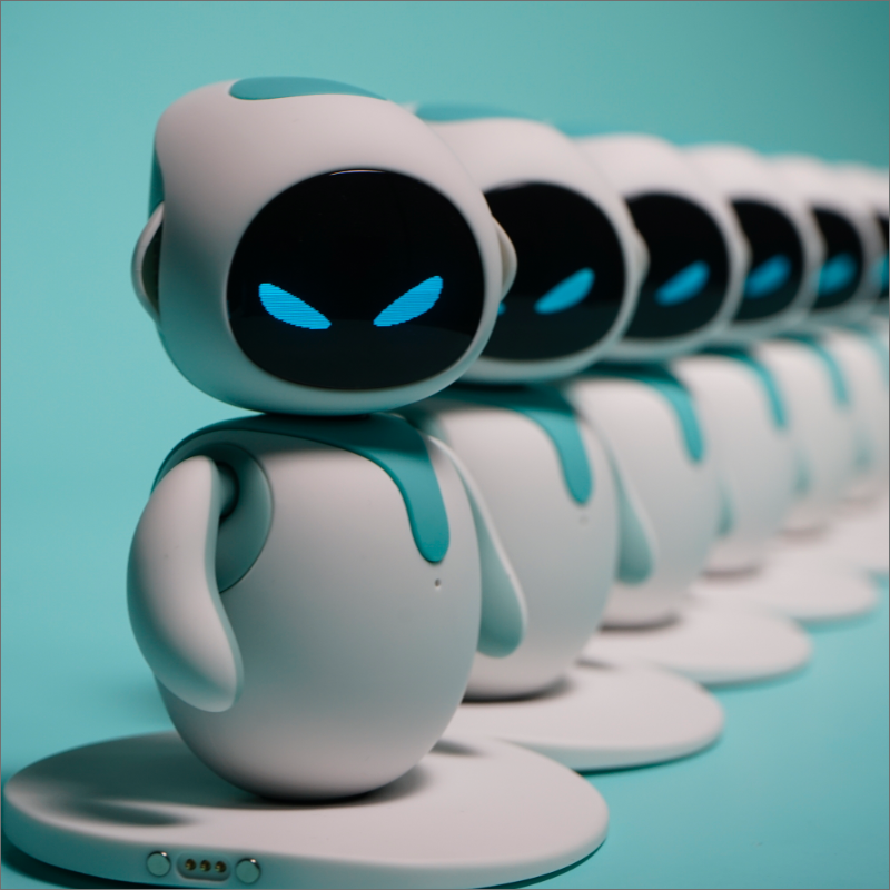 Eilik Blu – Adorabile Robot Interattivo: Smart Gadget per la Casa o la  Scrivania con Emozioni Realistiche e Aggiornamenti Costanti, Idea Regalo  per Adulti e Bimbi, Robo-Pet per Ragazzi e Ragazze 